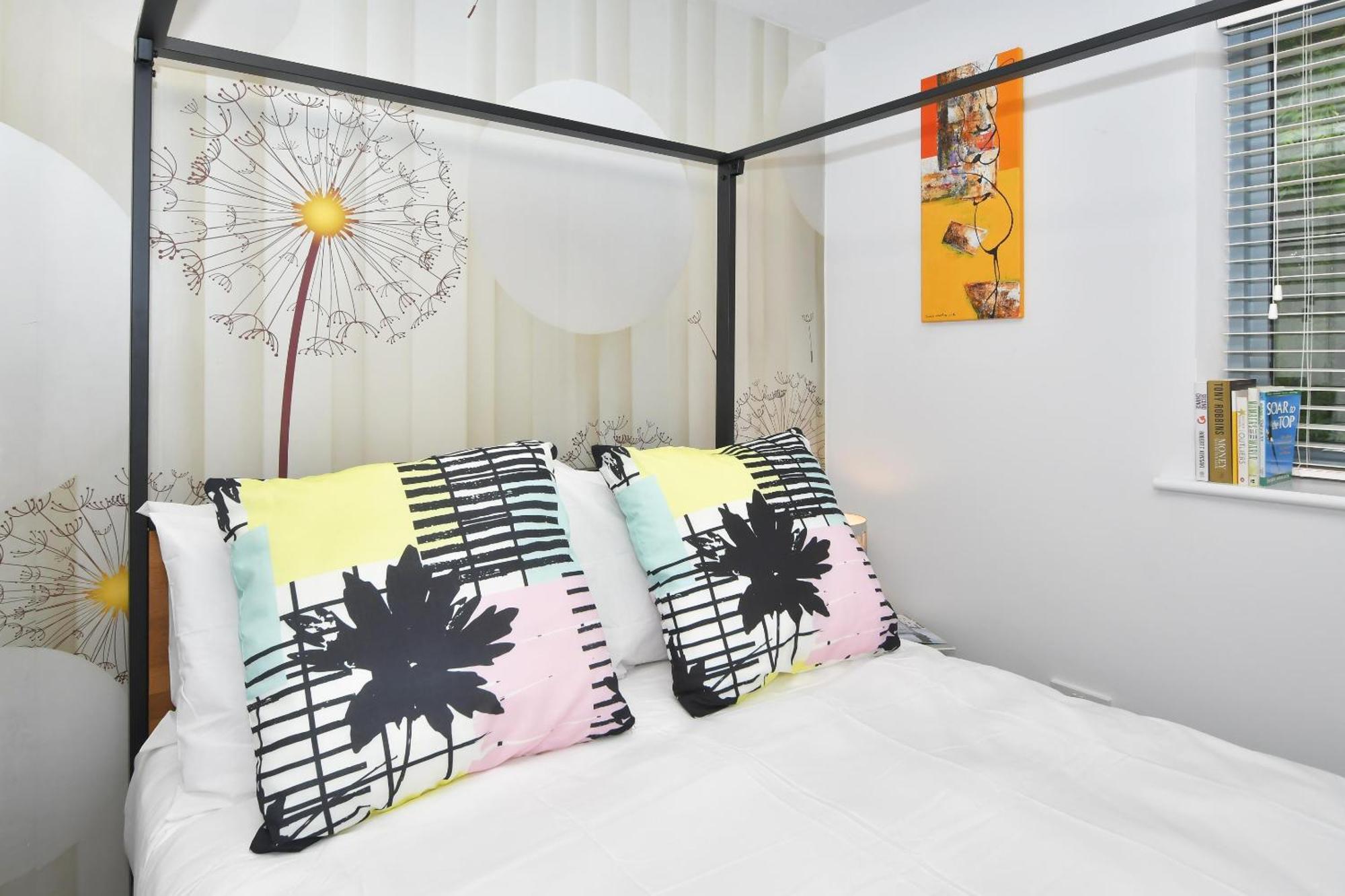 Townhouse @ Aboyne Close Birmingham Esterno foto