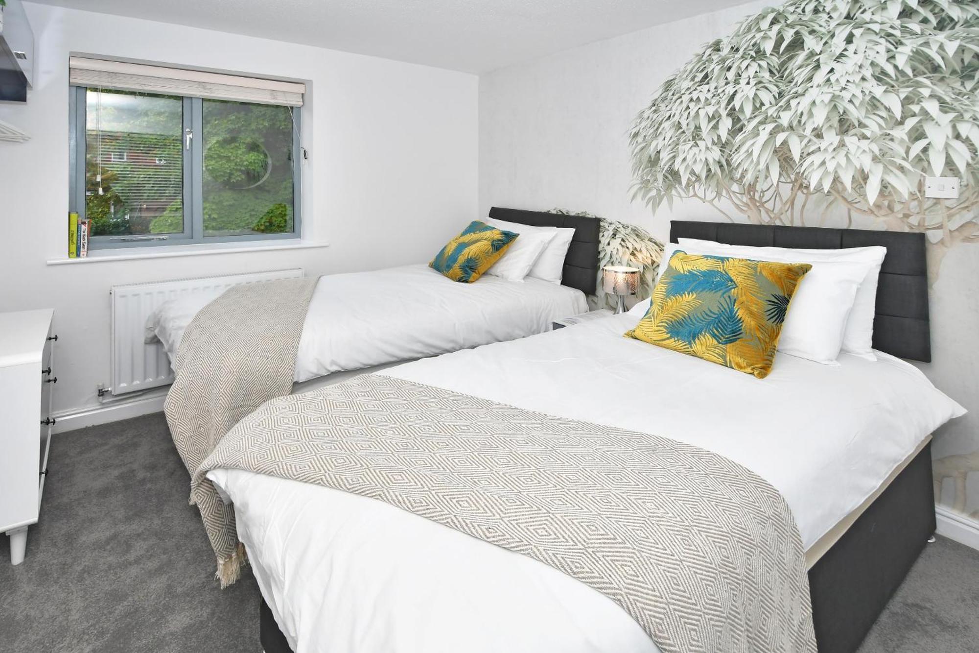 Townhouse @ Aboyne Close Birmingham Esterno foto