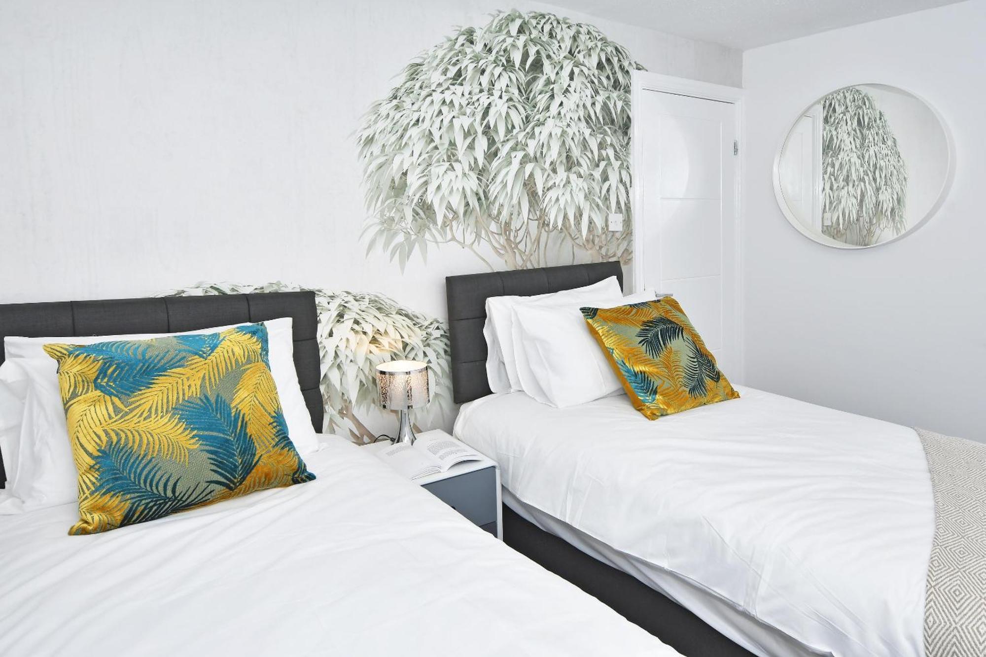 Townhouse @ Aboyne Close Birmingham Esterno foto